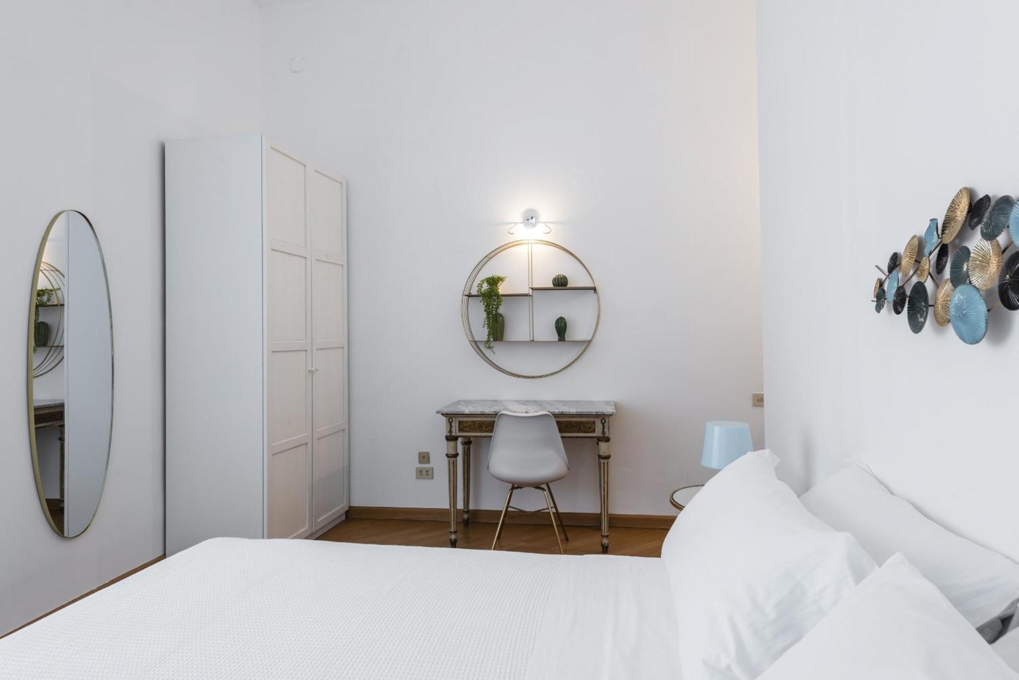 Agata Apartment With Balcony By Wonderful Italy Catania Bagian luar foto